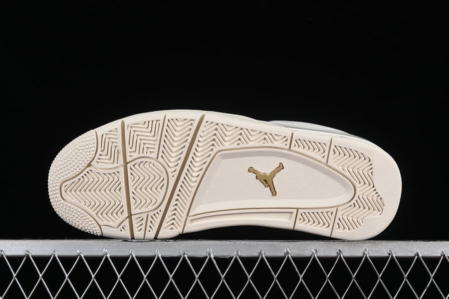 Pronta Entrega - Air Jordan 4 Metallic Gold