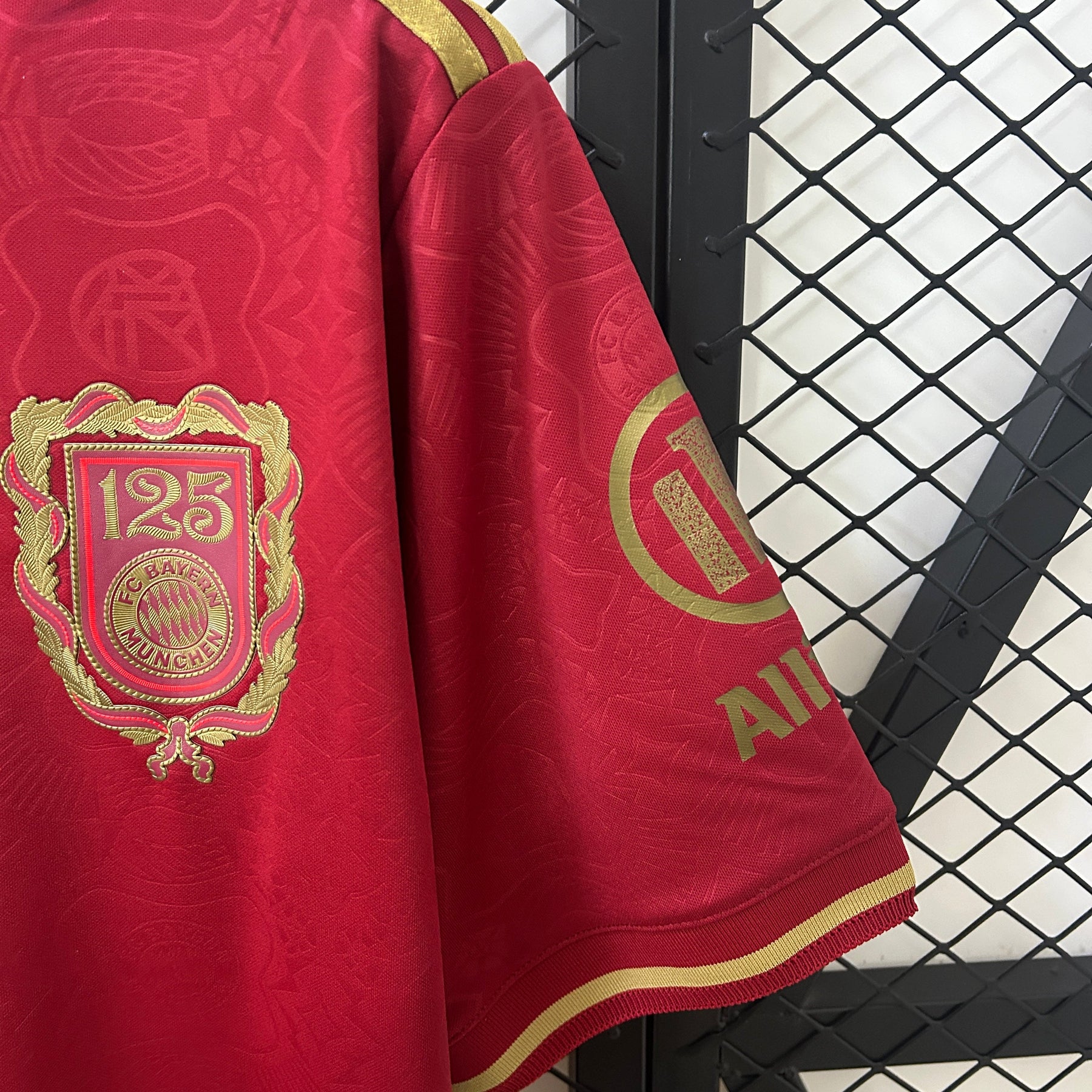 Camisa do Bayern Munich 25/26 - Edição de 125 anos