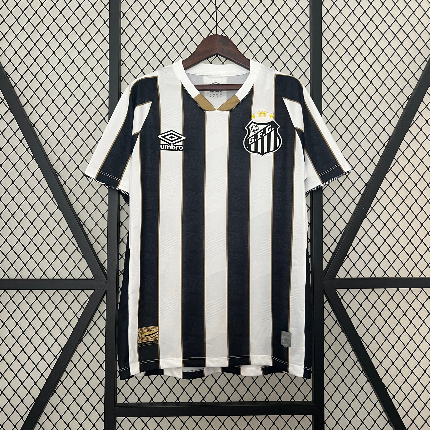 Camisa 24∕25 Santos away