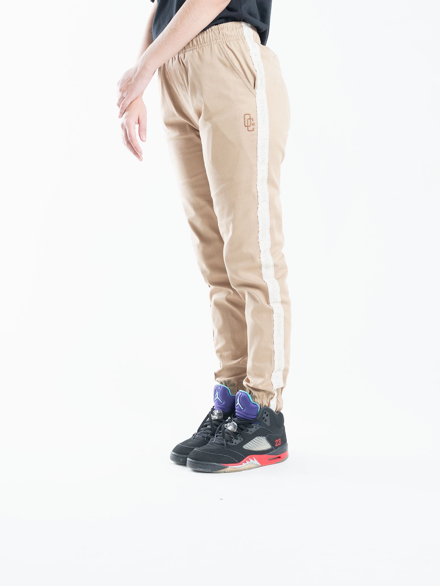 Calça Jogger Overcome Faixas Bege