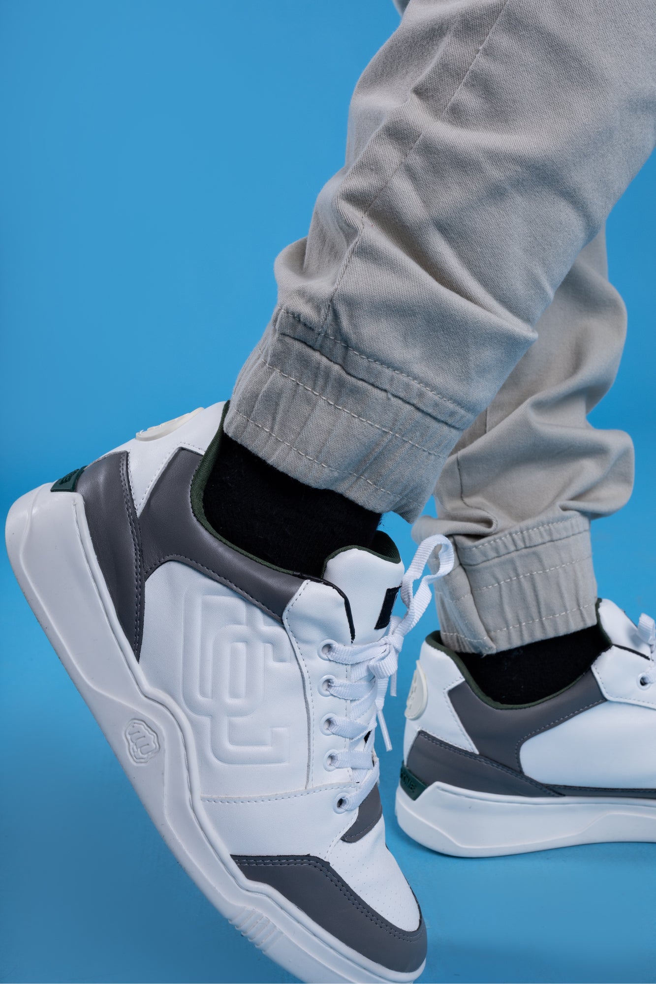 Calça Jogger Overcome Lisa Off White