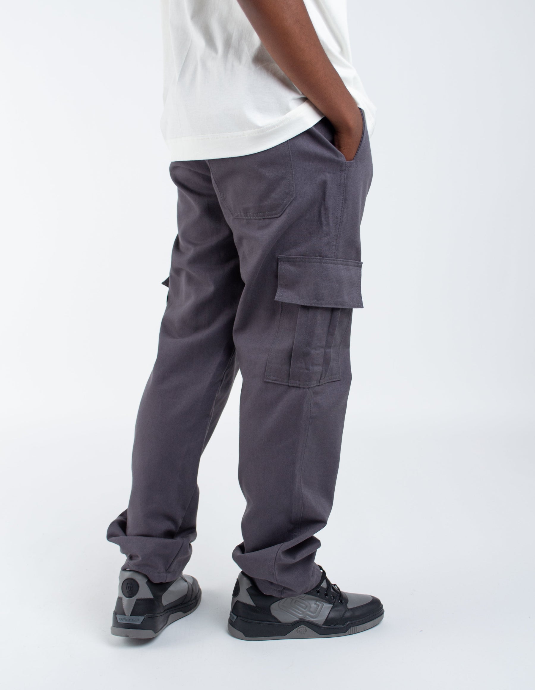 Calça Cargo Overcome Basics Cinza Chumbo