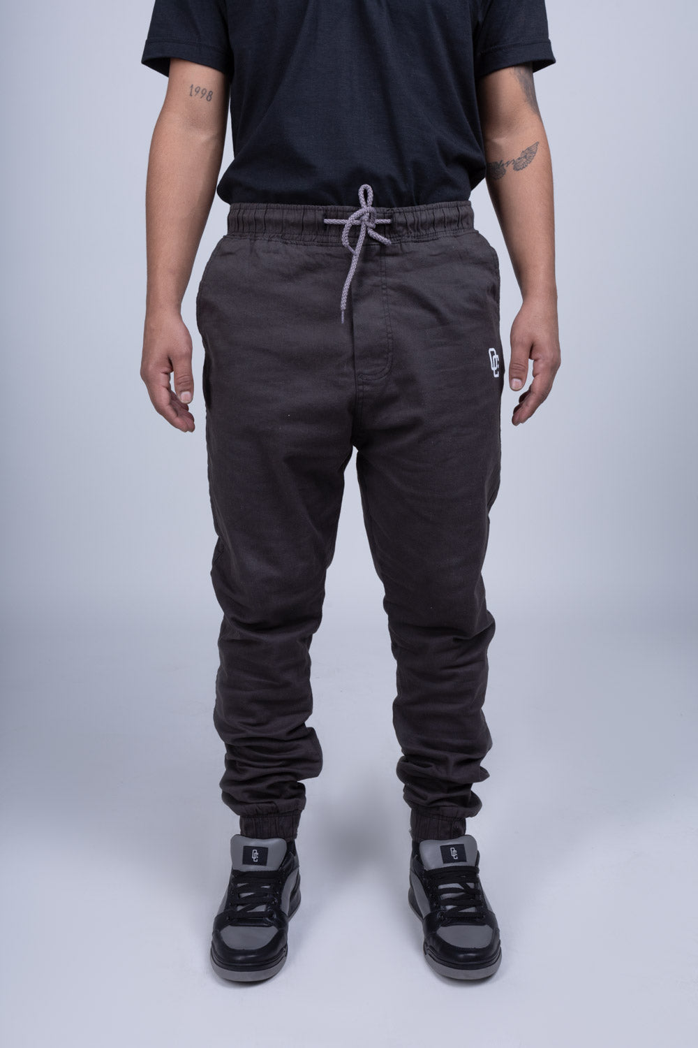 Calça Jogger Overcome "Logo" Cinza Chumbo