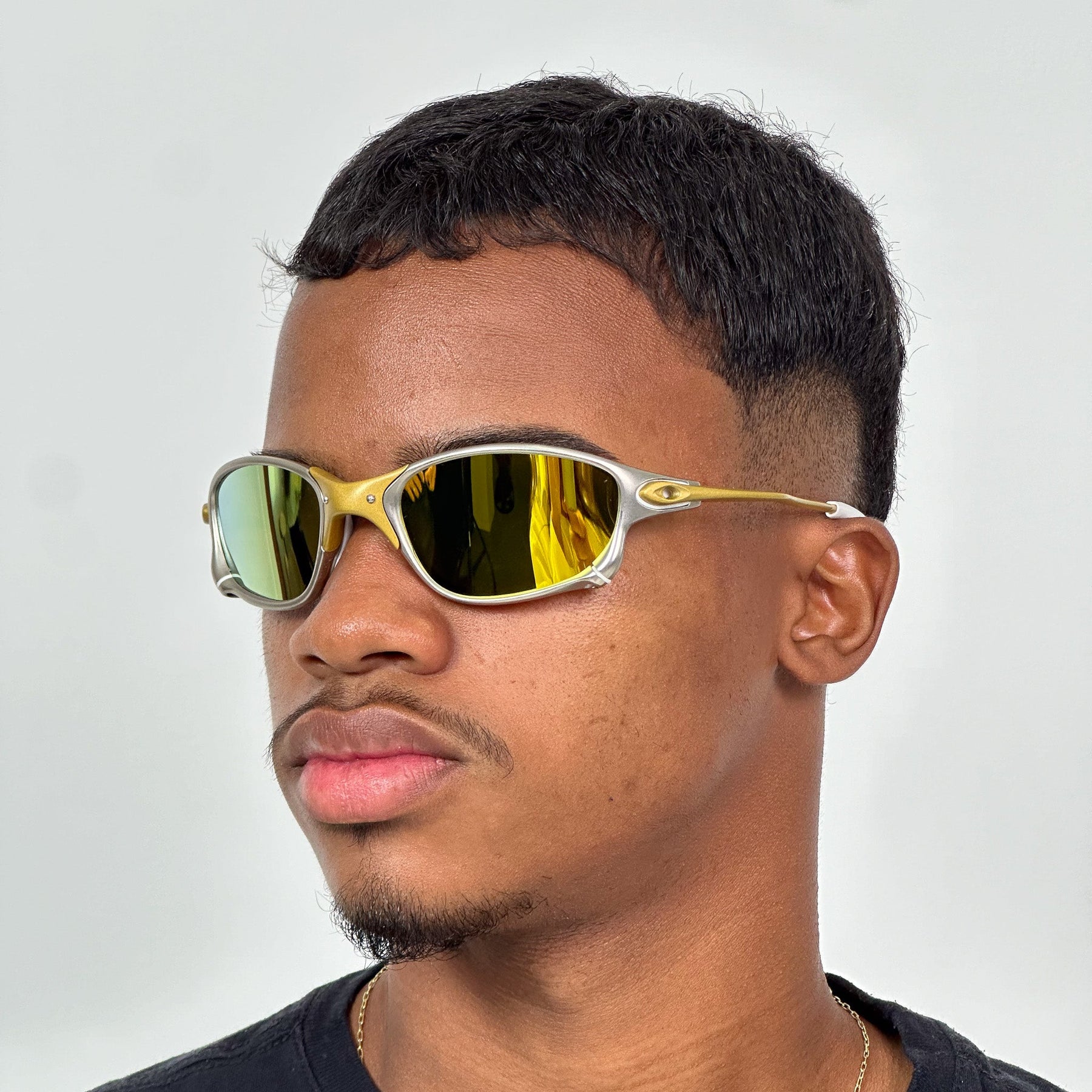 ÓCULOS DE SOL DOUBLE X 24K GOLD BORRACHA BRANCA