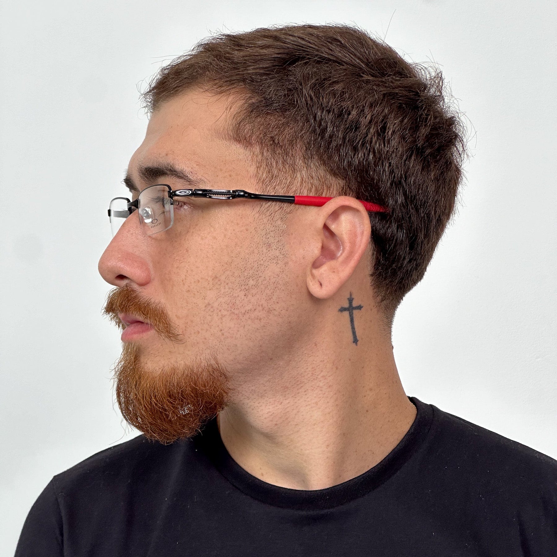 ÓCULOS DESCANSO MOLA DOURADO BORRACHA BRANCA