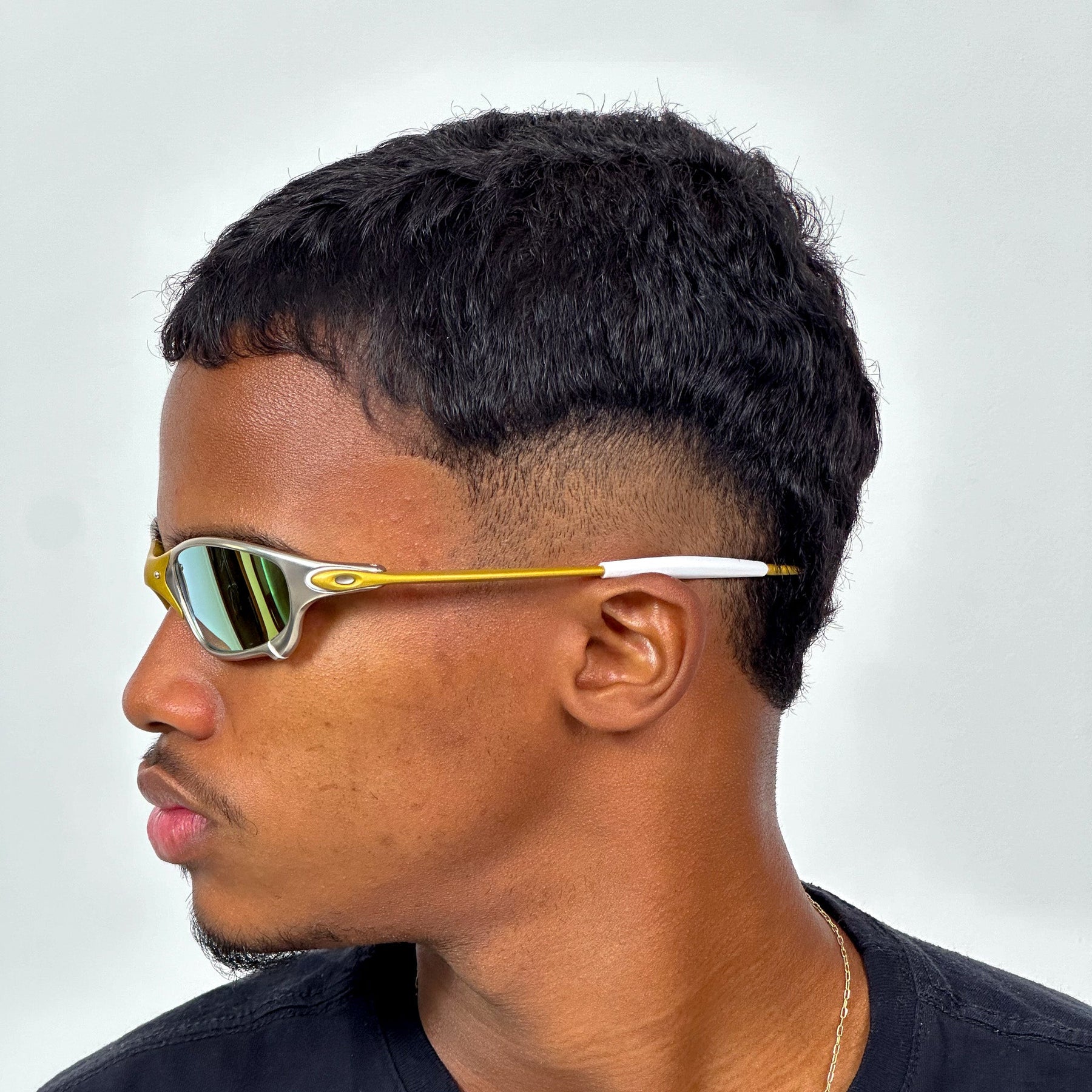 ÓCULOS DE SOL JULIET 24K BORRACHA BRANCA