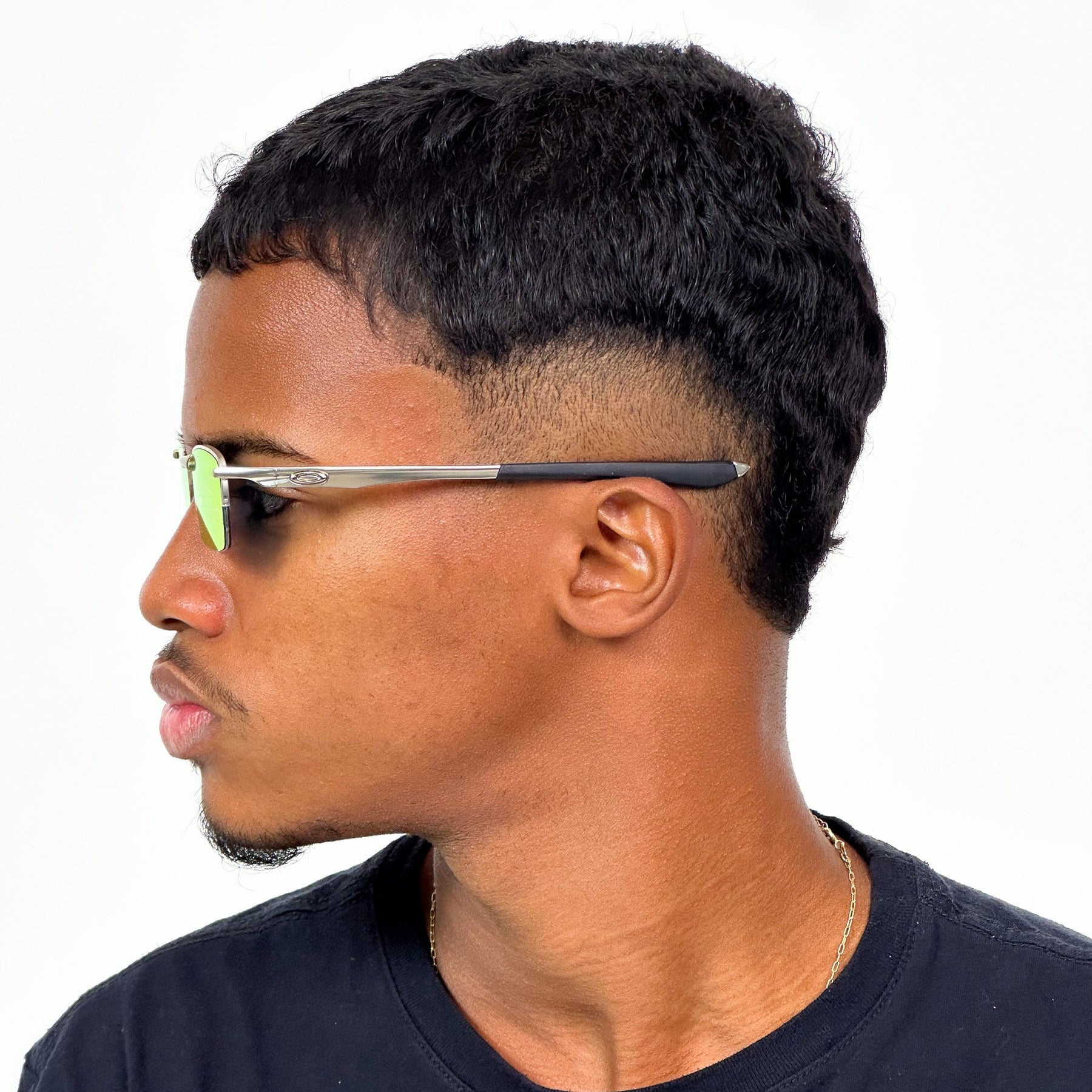 ÓCULOS DE SOL LUPA DO VILÃO PRATA LENTE LIQUID METAL