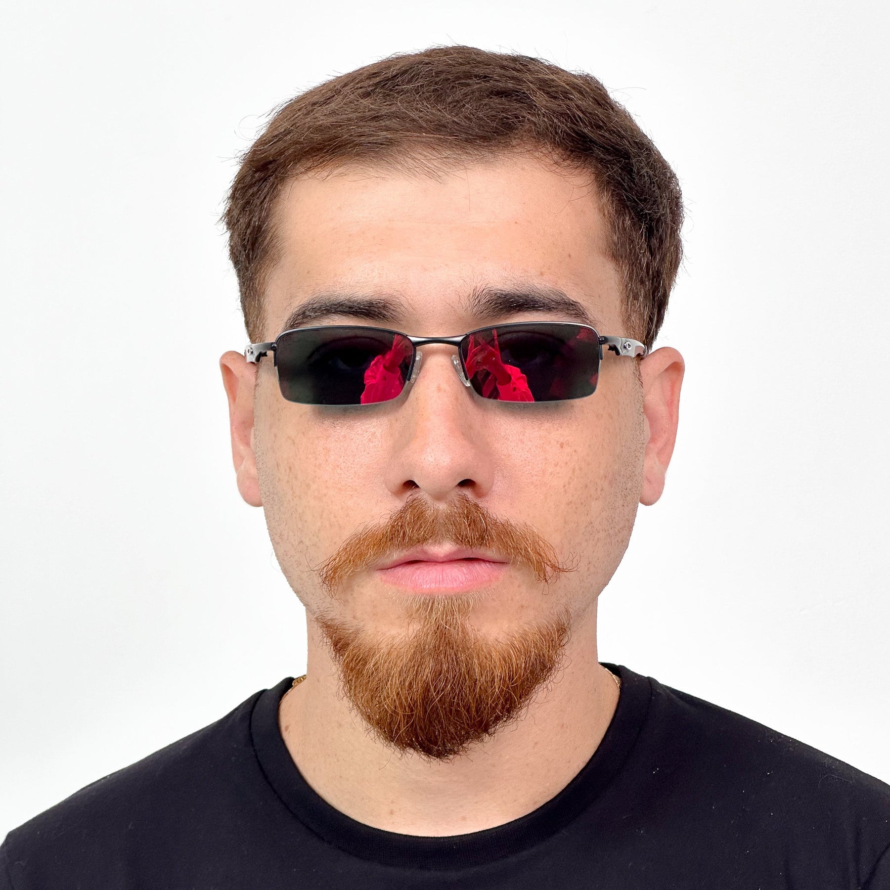 ÓCULOS DE SOL LUPA DO VILÃO PRETO LENTE LIQUID METAL