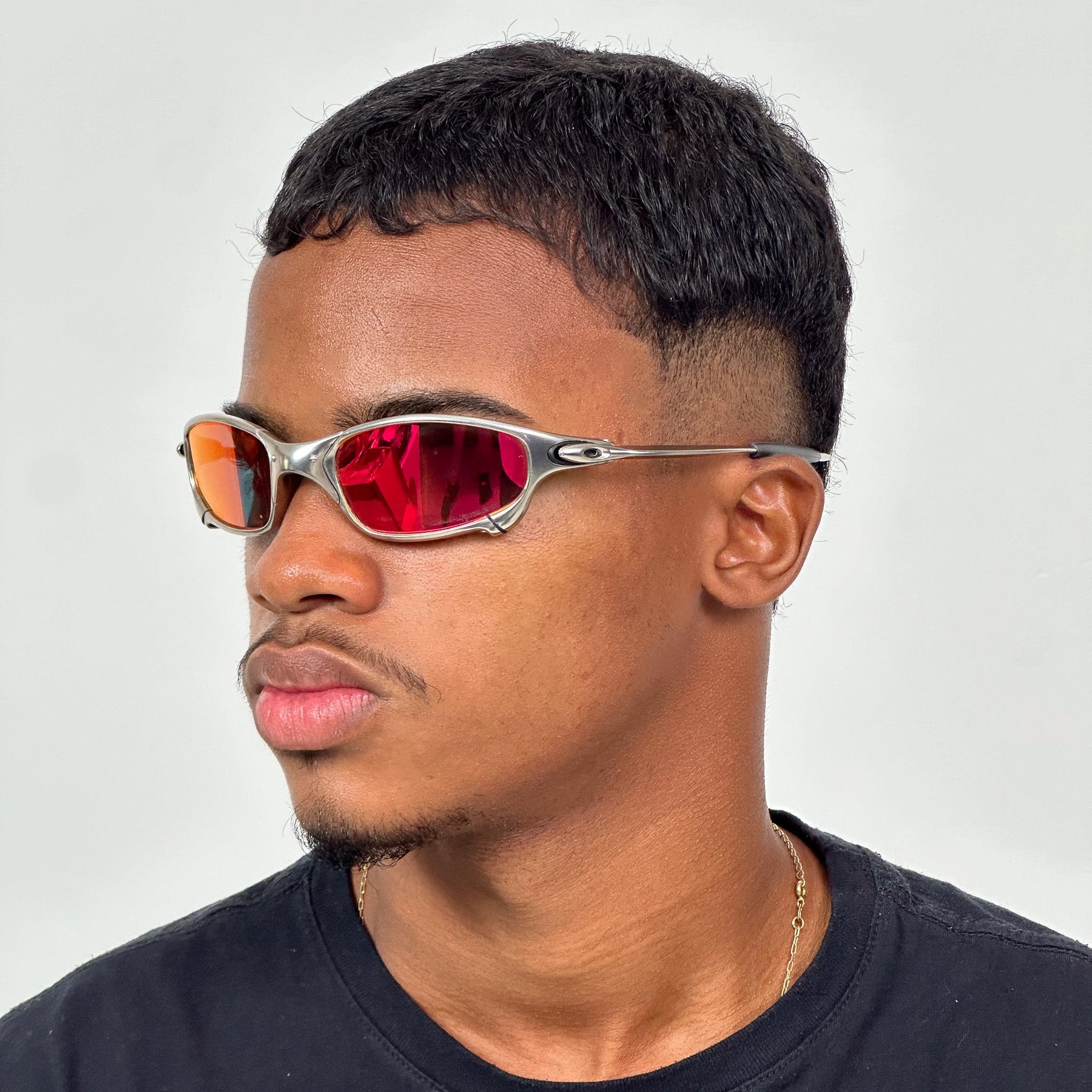 ÓCULOS DE SOL JULIET PLASMA LENTE ROXO