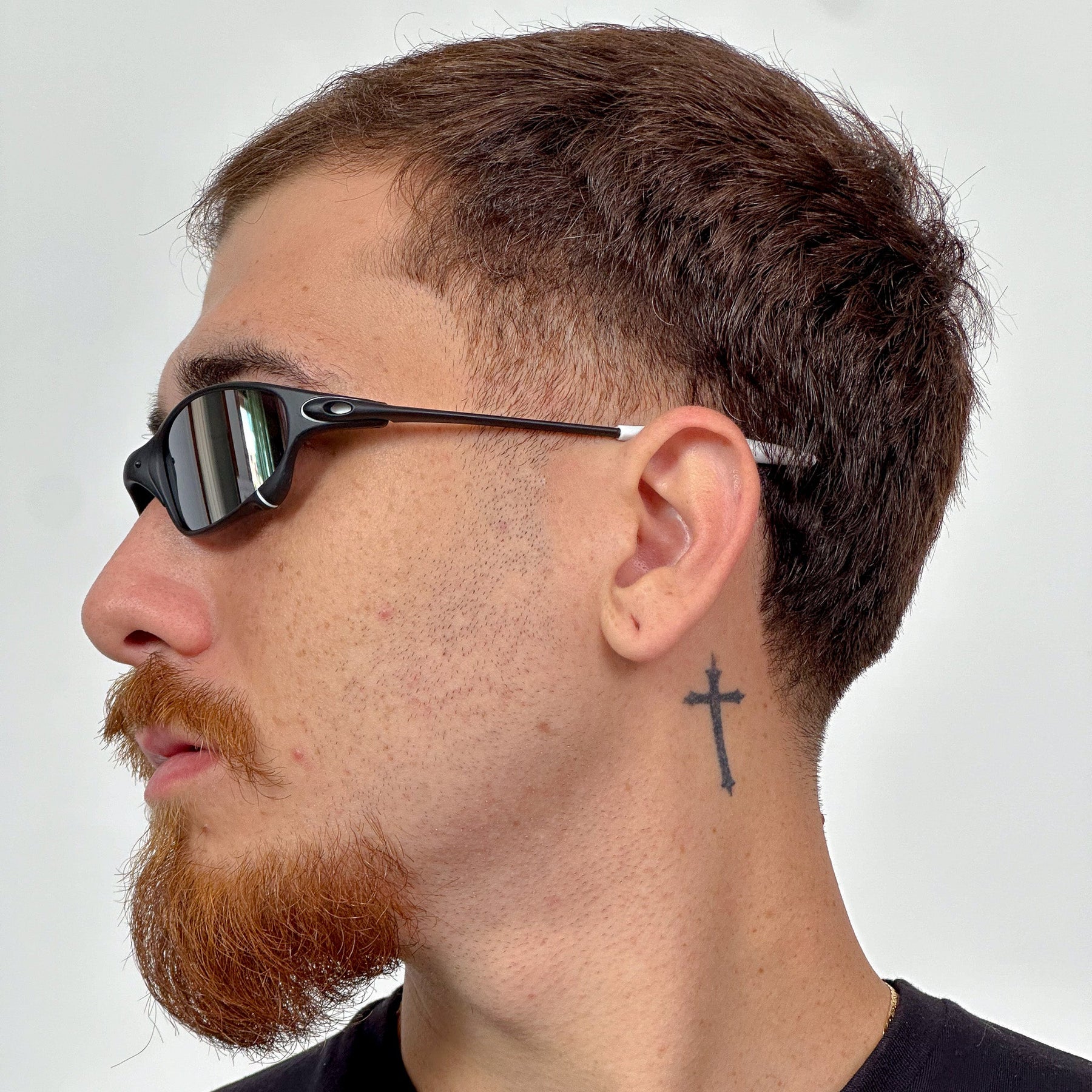 ÓCULOS DE SOL JULIET CARBON LENTE LIQUID METAL BORRACHA BRANCA