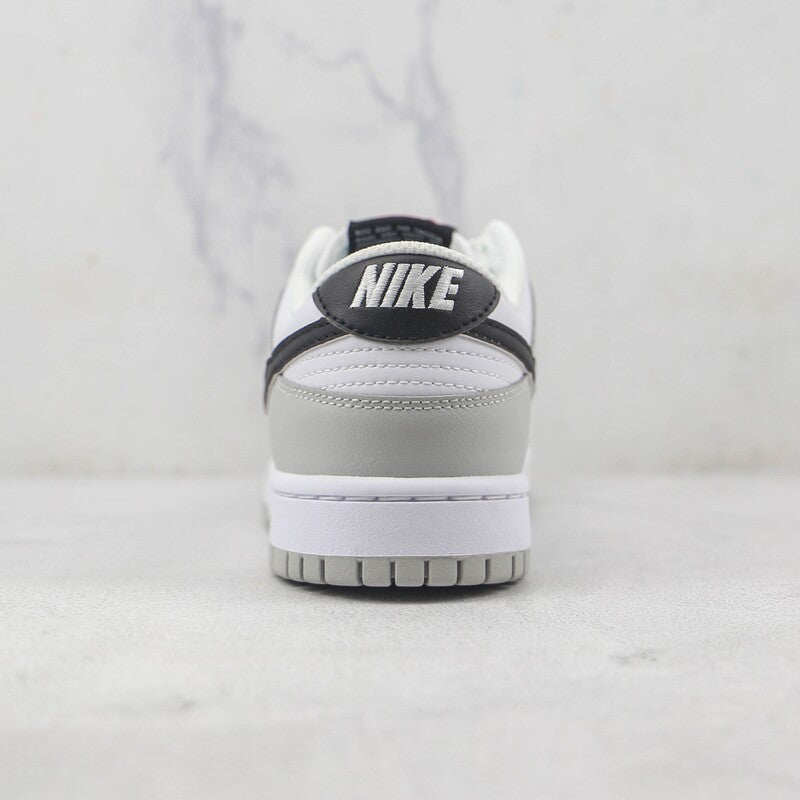 Nike Dunk Low SE Jackpot