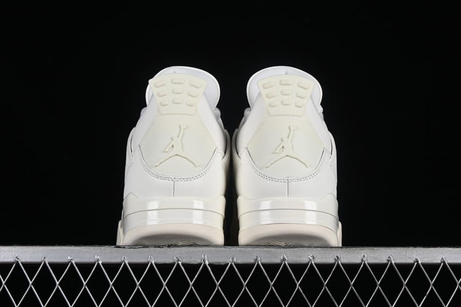 Pronta Entrega - Air Jordan 4 Metallic Gold