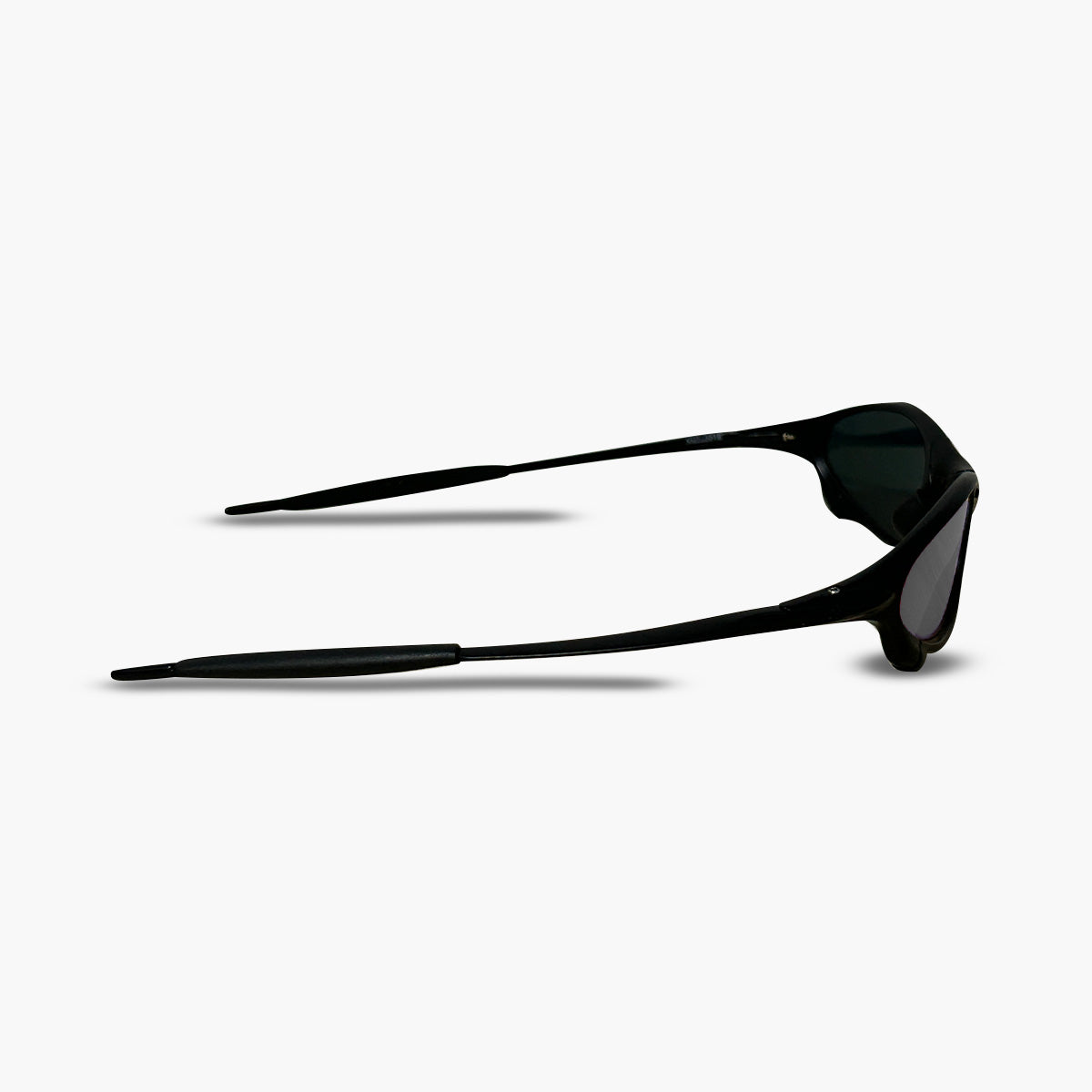 ÓCULOS DE SOL PENNY CARBON LENTE VERMELHO