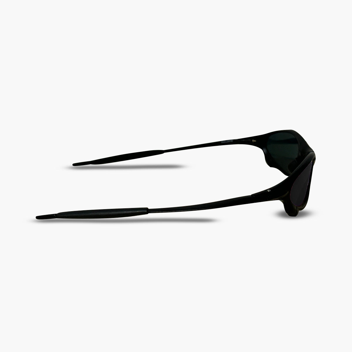 ÓCULOS DE SOL PENNY CARBON LENTE VERMELHO