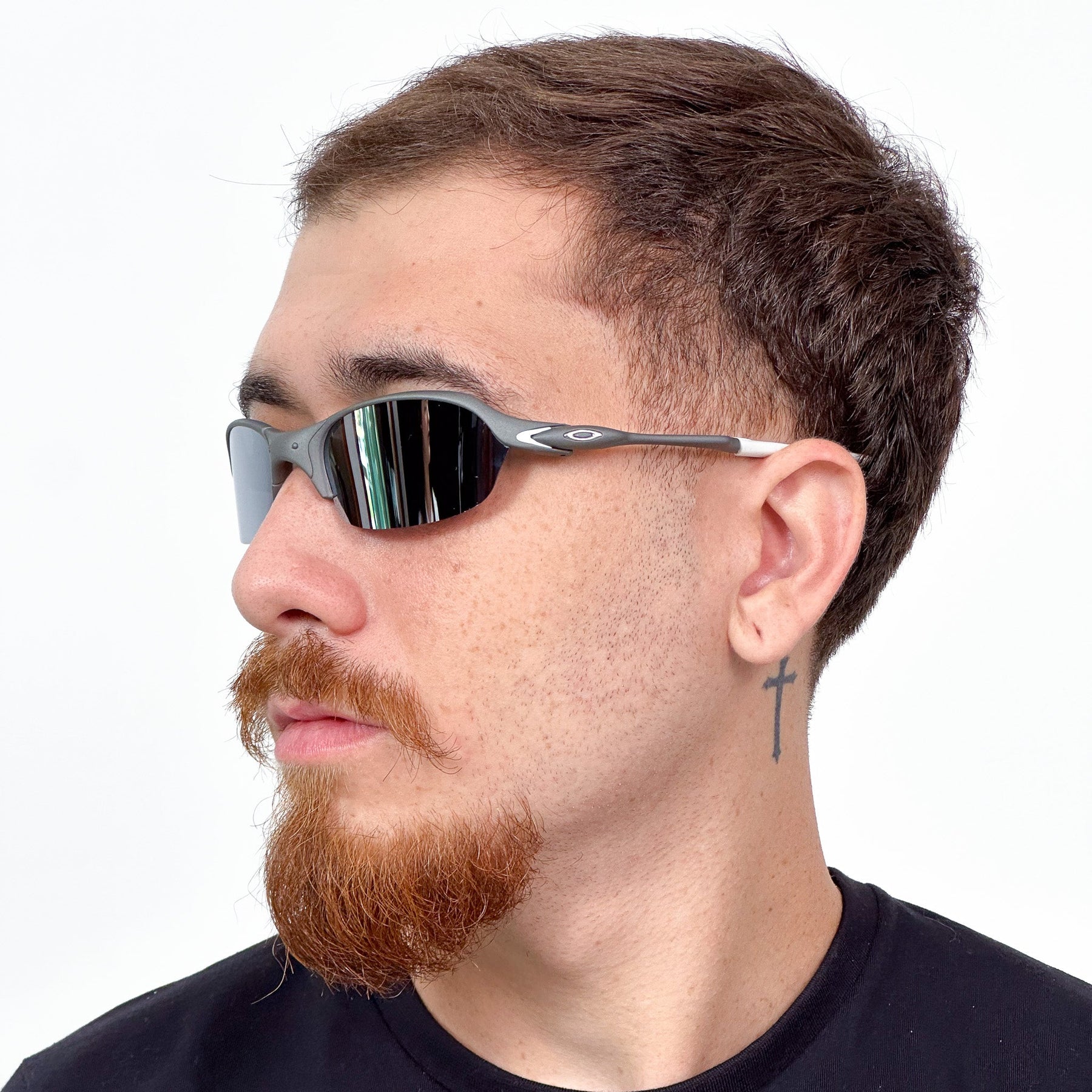 ÓCULOS DE SOL ROMEO 2 X METAL LENTE LIQUID METAL BORRACHA BRANCA